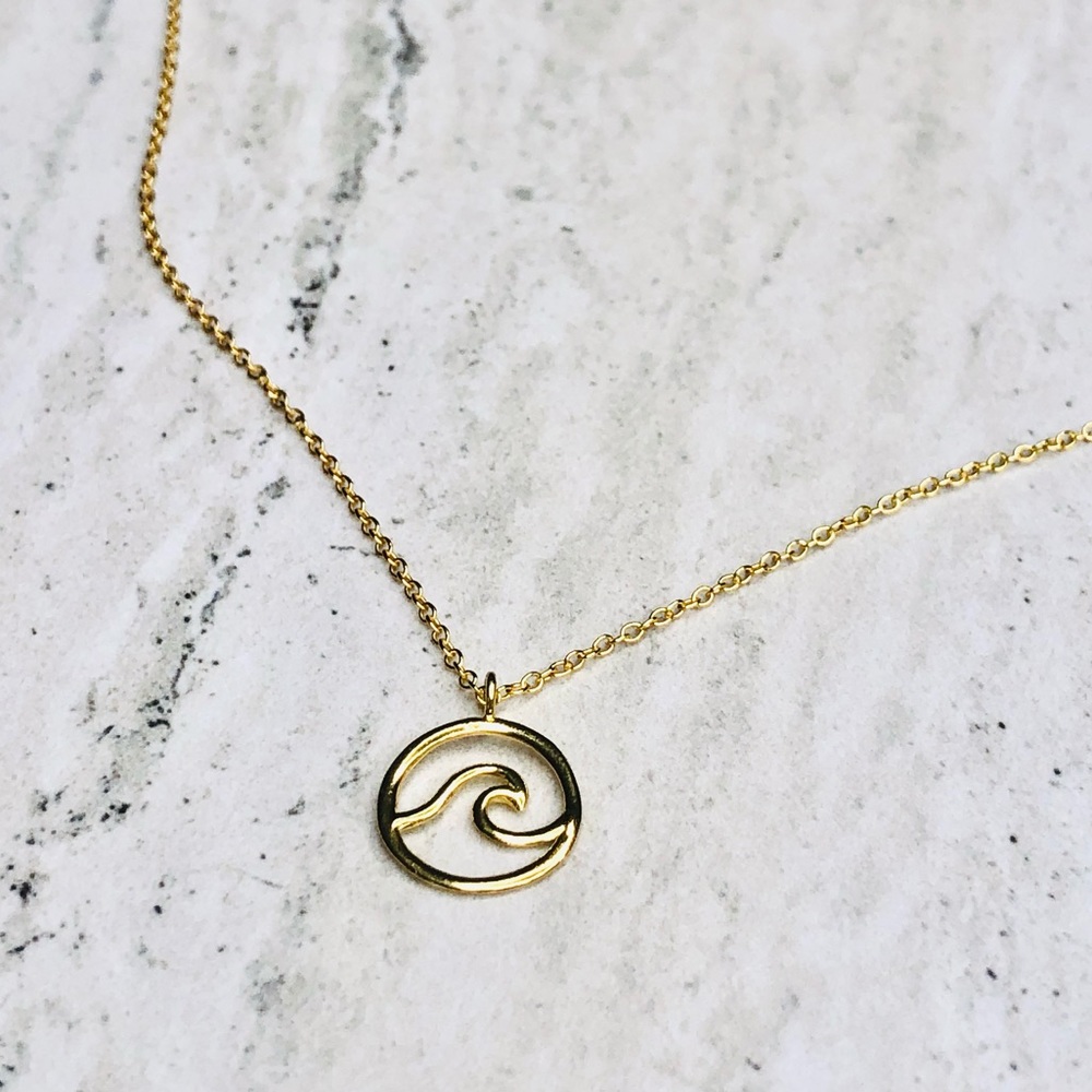 925 Sterling Silver Gold Wave Pendant Necklace